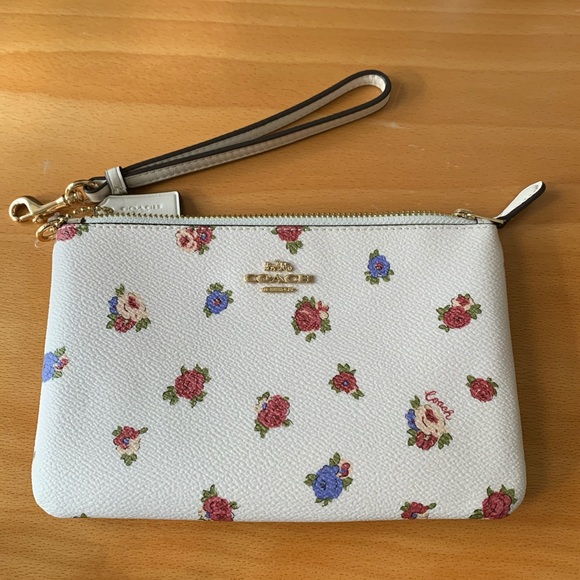 Coach Vintage Rose Small Wristlet - Picture 1 of 6
